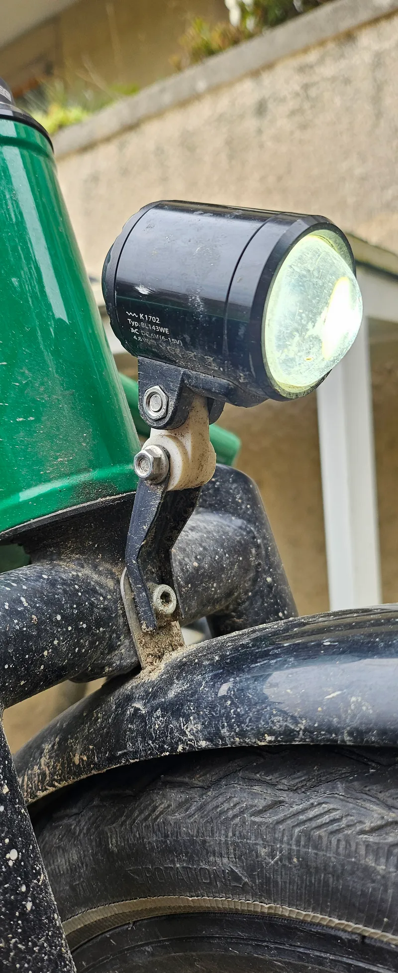 Réparation: modélisation et impression en 3D d'un support de phare vélo